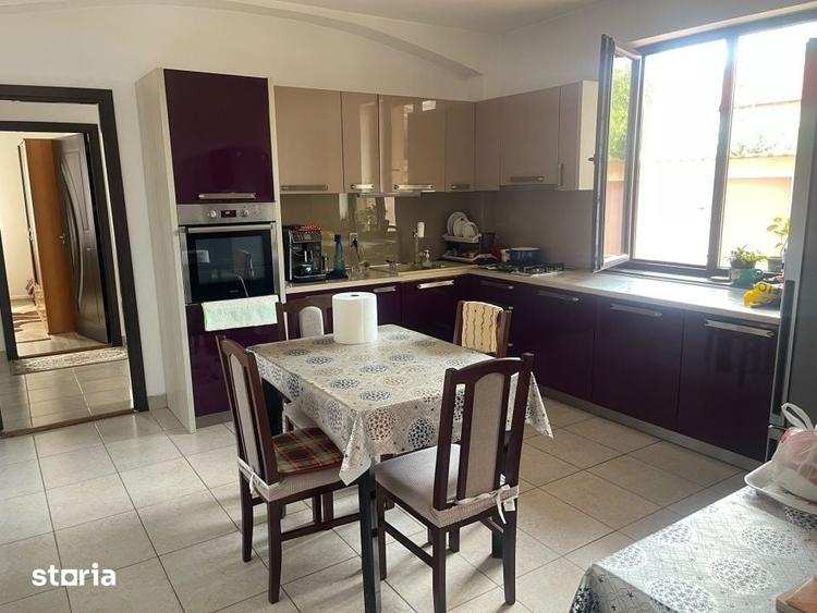 Casă cu Teren 800 Mp în Central