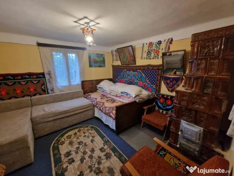 Casă cu 3 camere cu Teren 2100 Mp în Lunca