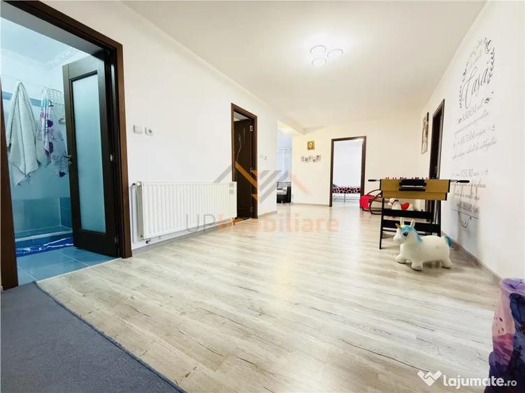 Casă cu 5 camere cu Teren 1000 Mp în Tărian