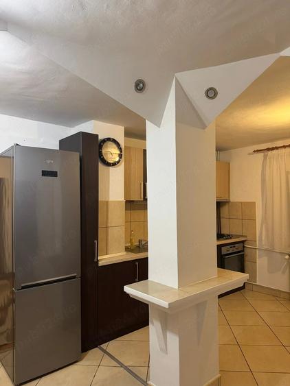 Apartament cu 3 camere decomandat în Iosia