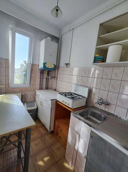 Garsonieră decomandată în Complex Studențesc