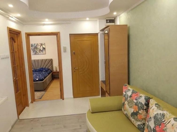 Apartament cu 2 camere decomandat în Precista