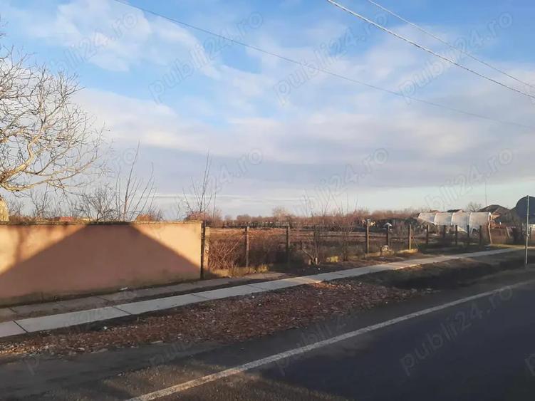 Teren de 5610 mp, în Șimand