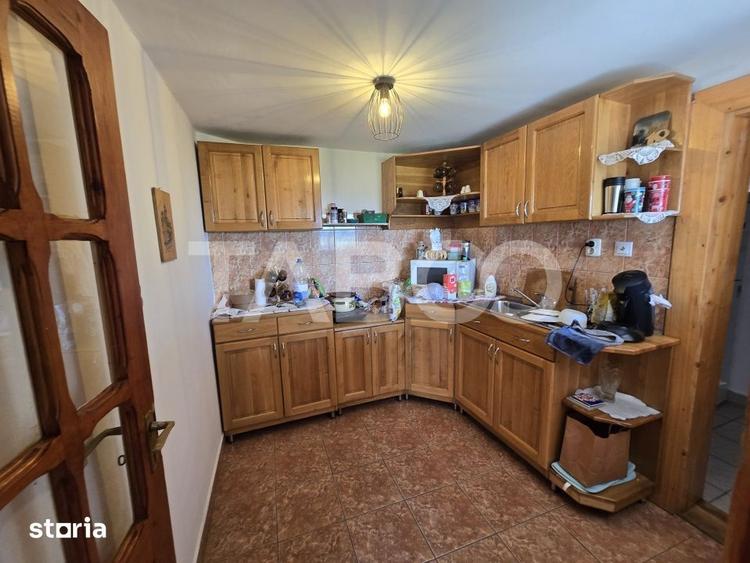 Casă cu 3 camere cu Teren 64 Mp în Sadu