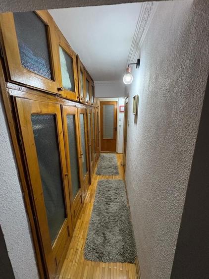 Apartament cu 3 camere decomandat în Gorjului