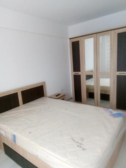 Apartament cu 2 camere semidecomandat în Cug