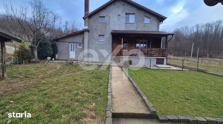 Casă cu 4 camere cu Teren 553 Mp în Moșoaia