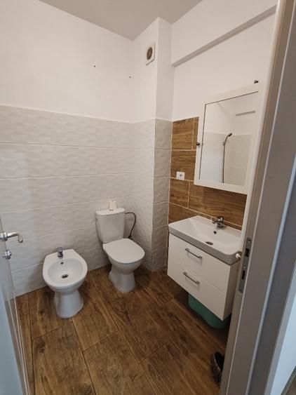Apartament cu 2 camere semidecomandat în Cug