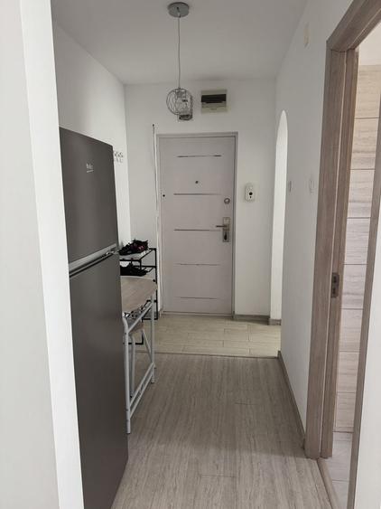 Apartament cu 2 camere semidecomandat în Palazu Mare