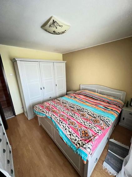 Apartament cu 3 camere decomandat în Zorilor