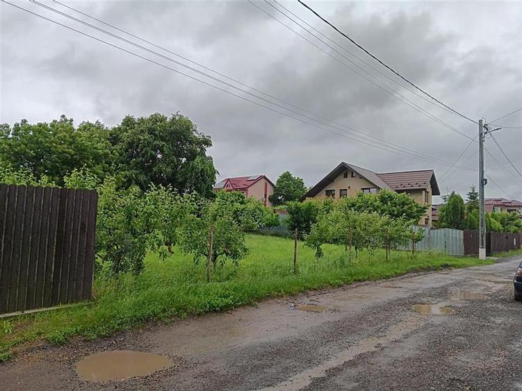 Valea Ursului TEREN 600mp toate utilitatile la 50m de sos Principala - 1