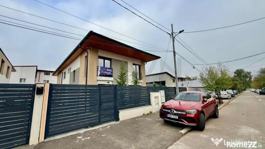 Casă cu 4 camere cu Teren 373 Mp în Străulești