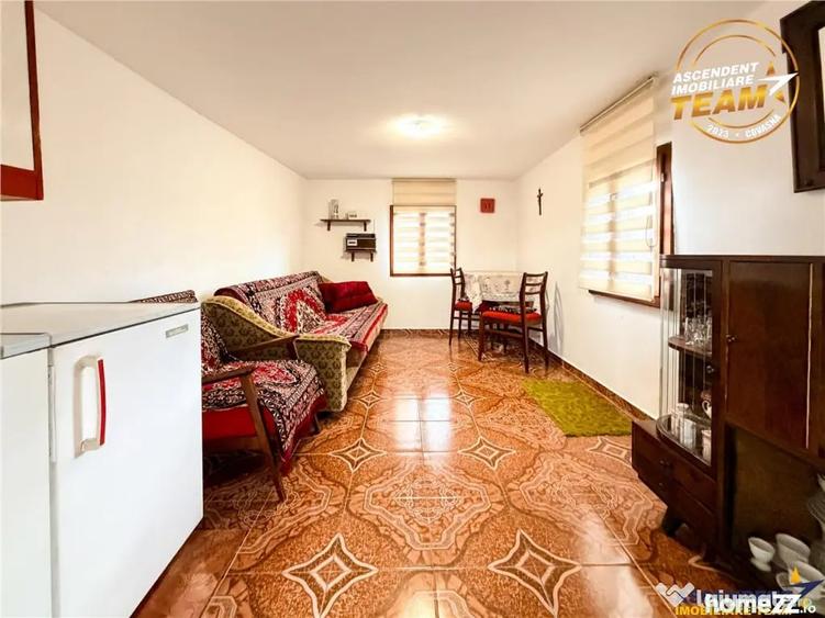 Casă cu 4 camere cu Teren 1315 Mp în Cernat