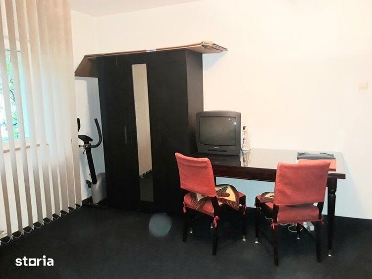 Garsonieră decomandată în Colentina