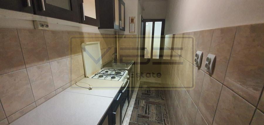 Garsonieră decomandată, mobilată în Alexandru cel Bun