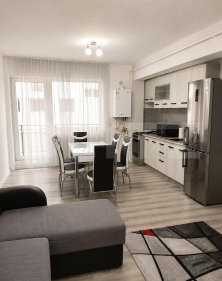 Apartament cu 2 camere semidecomandat, mobilat în Baciu