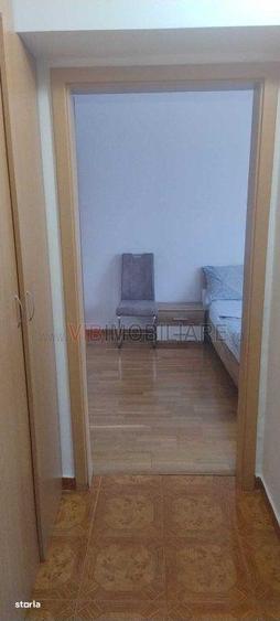 Apartament cu 2 camere semidecomandat, mobilat în Soarelui