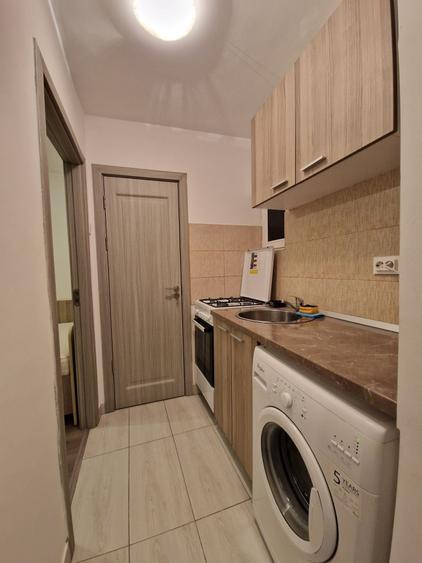 Apartament cu 2 camere semidecomandat în Rahova