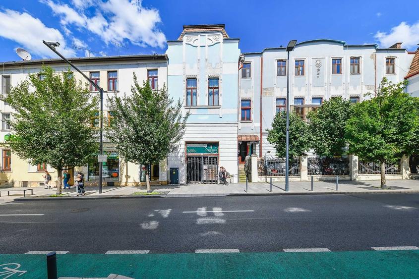 Apartament cu 2 camere decomandat în Exterior Vest