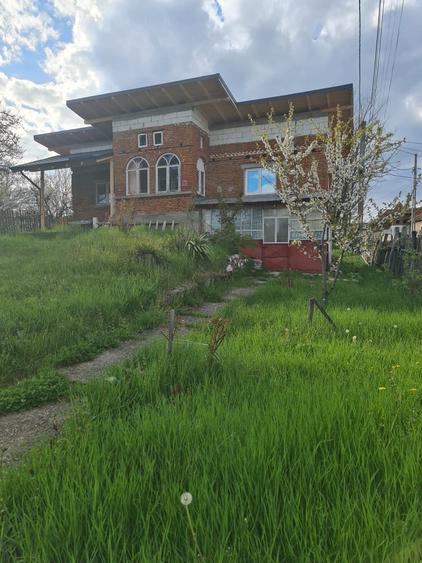Casă cu 2 camere în Central