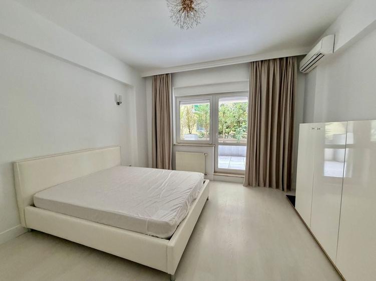 Apartament cu 5 camere în Herăstrău