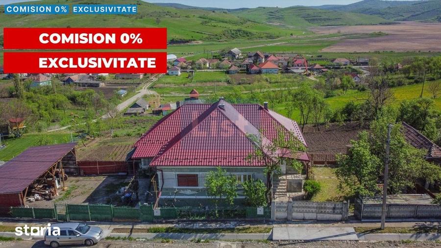 Casă cu 5 camere cu Teren 2594 Mp în Sic
