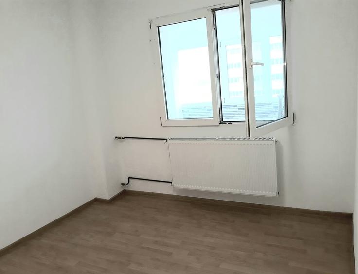 Apartament semidecomandat în Fundeni
