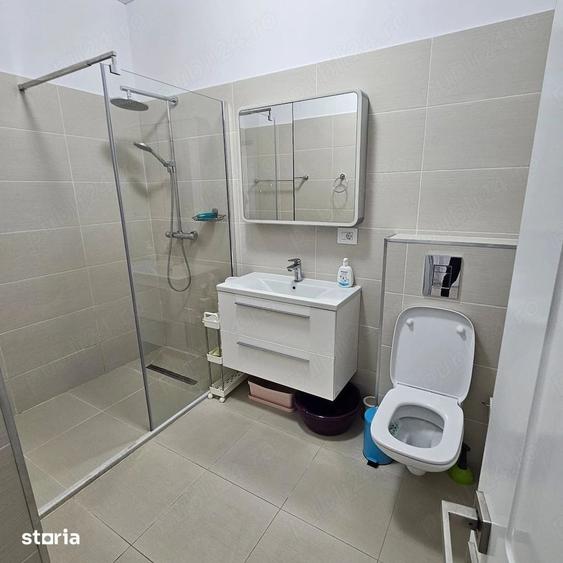 Apartament cu 2 camere semidecomandat în Universitate