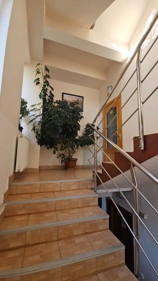 Birou, de 550 mp, în Bună Ziua