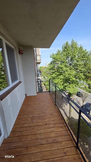 Apartament cu 3 camere decomandat în Burdea