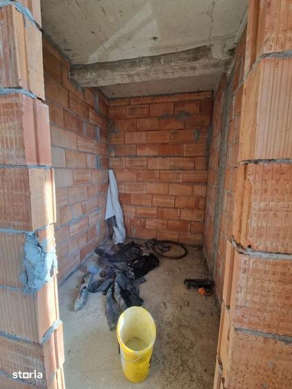 Casă cu 4 camere cu Teren 750 Mp în Coltău