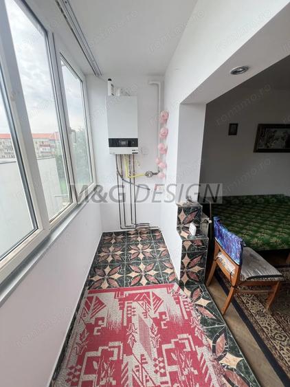 Apartament cu 3 camere decomandat în Girocului