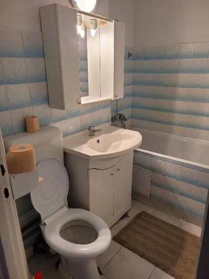 Apartament cu 2 camere semidecomandat, mobilat în Complex Studențesc