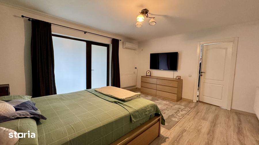 Casă cu 4 camere cu Teren 300 Mp în Tunari