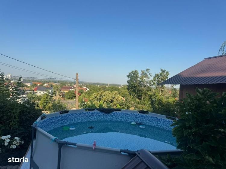 Casă cu 4 camere în Podari