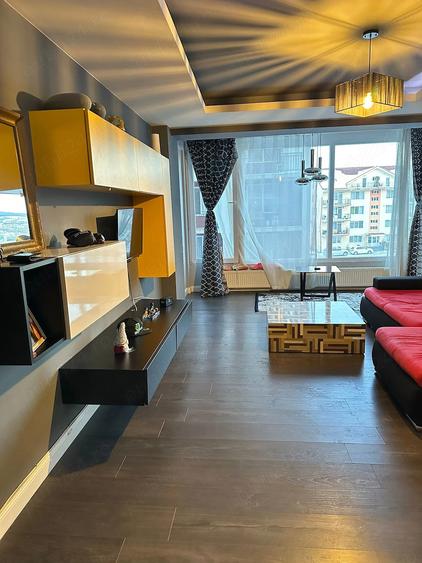 Apartament cu 2 camere semidecomandat în Borhanci
