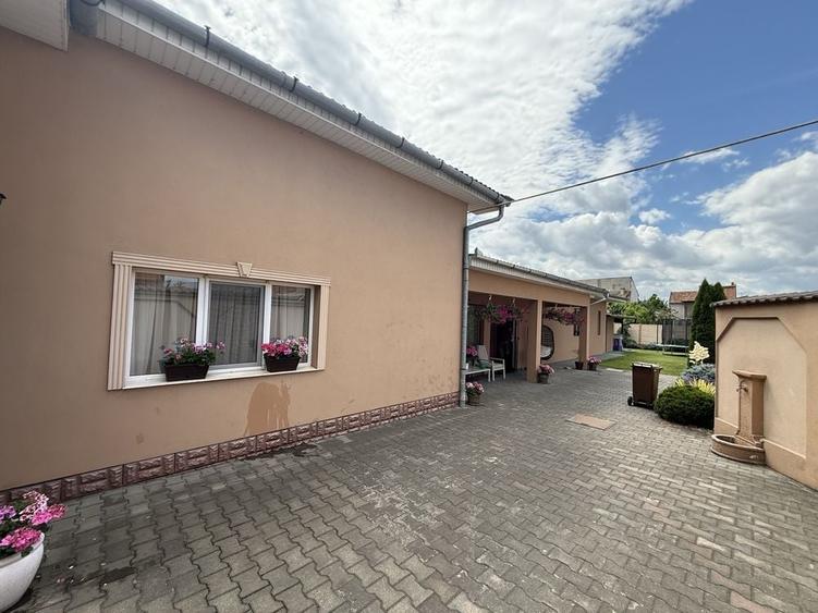 Casă cu 4 camere în Iosia