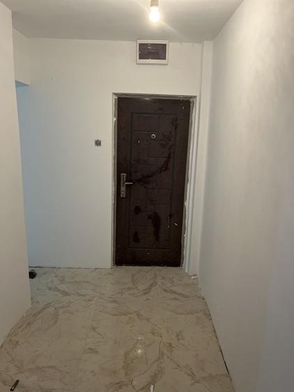 Apartament cu 2 camere semidecomandat în Exterior Vest