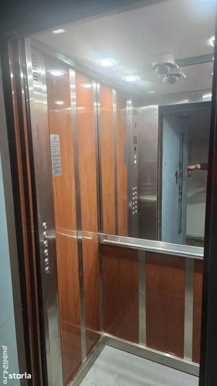 Apartament cu 4 camere în Centrul Civic