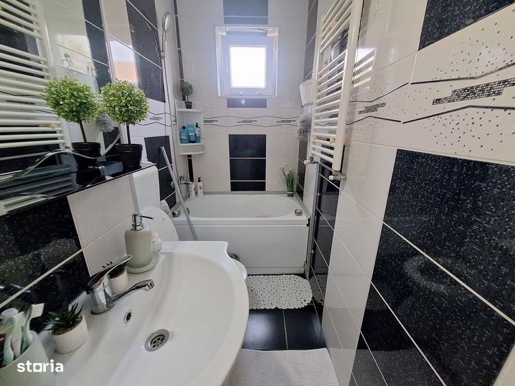 Apartament cu 3 camere semidecomandat în Central