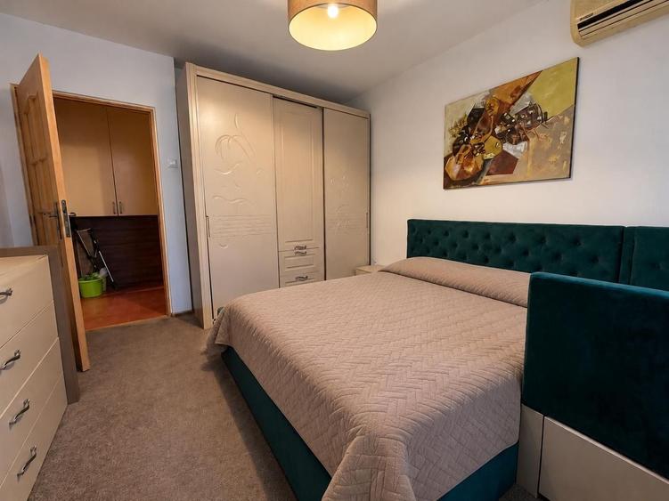 Apartament cu 3 camere decomandat, mobilat în Tomis Nord