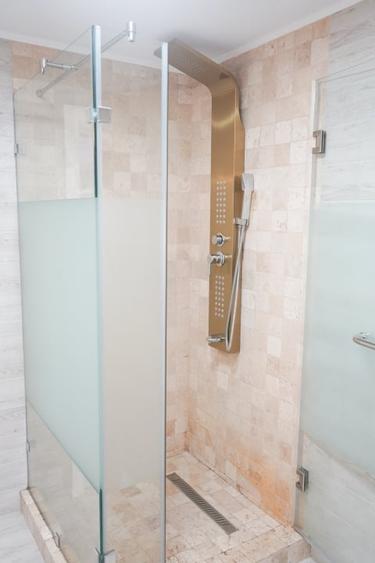 Casă individuală cu 4 camere cu Canalizare în Big-Bascov