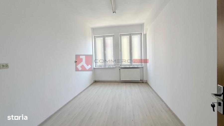 Spațiu comercial, de 269 mp, în Județean