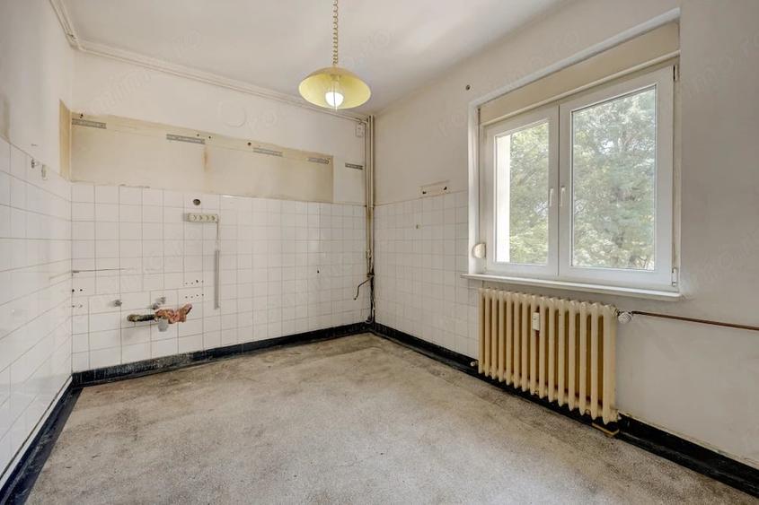 Apartament cu 2 camere decomandat în Basarabia
