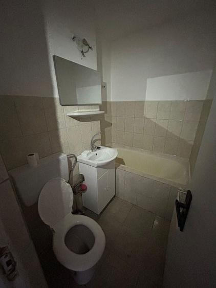 Garsonieră decomandată în Cetate