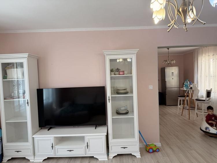 Casa de vanzare lumina constanta - 8
