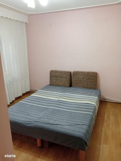 Apartament cu 2 camere decomandat în Nicolina