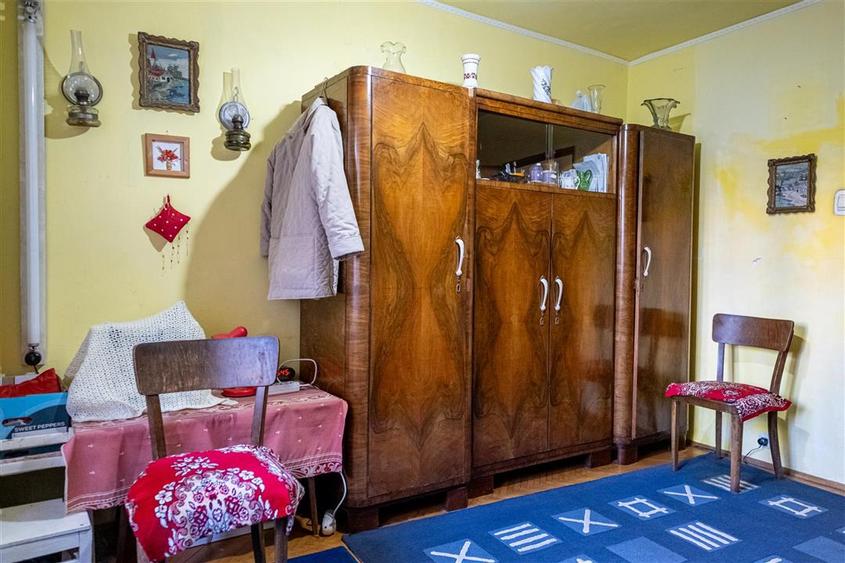 Apartament cu 4 camere decomandat în Decebal