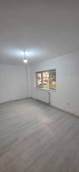 Vand apartament 2 camere Navodari - 3