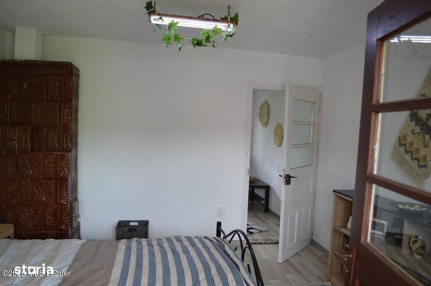 Casă cu 4 camere în Slatina